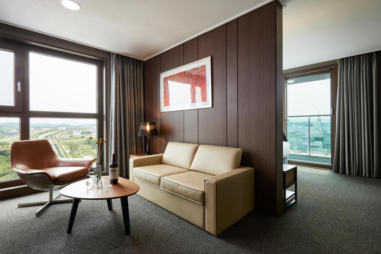 Raonstay In Perla Hotel Чинджу Экстерьер фото