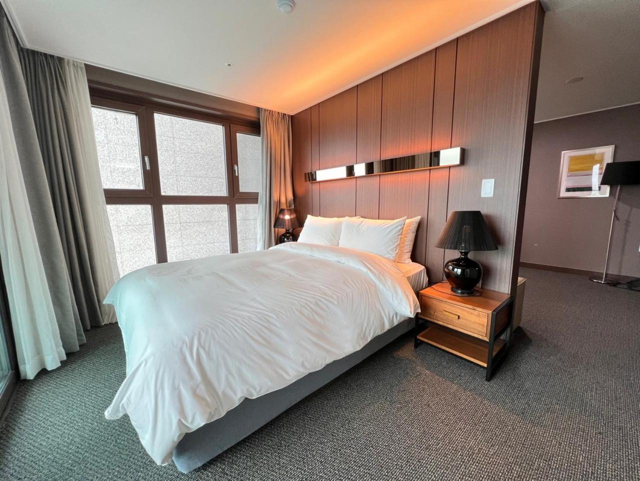Raonstay In Perla Hotel Чинджу Экстерьер фото